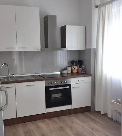 דירה Bruno's House *