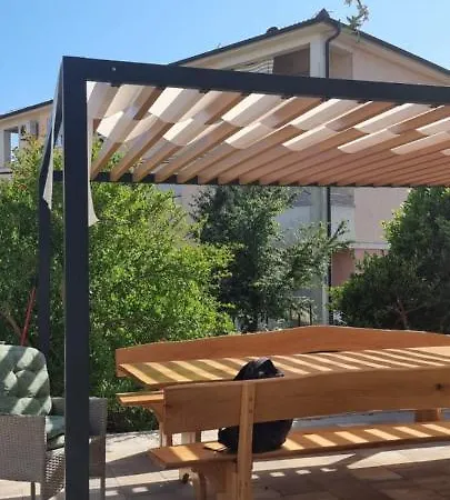 Bruno's House 아파트 *