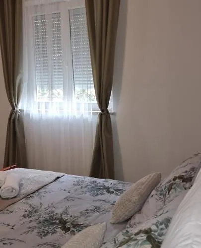 Bruno's House * Πούλα