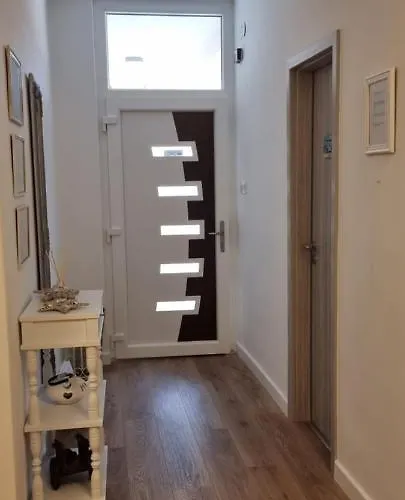 Bruno's House * Póla